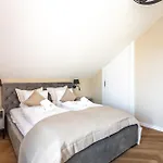 Belle View 315 *